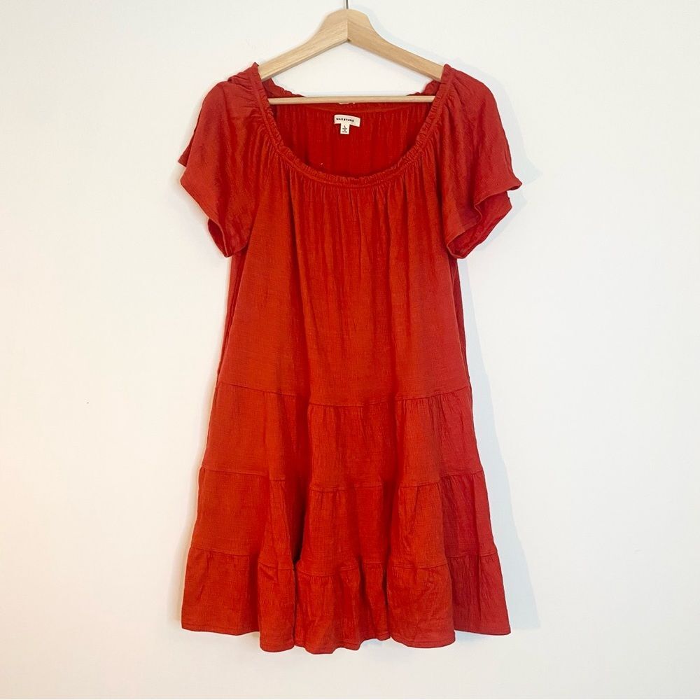 MAX Studio coral dress with flutter sleeves and tiered bottom.Extremely soft. Lg